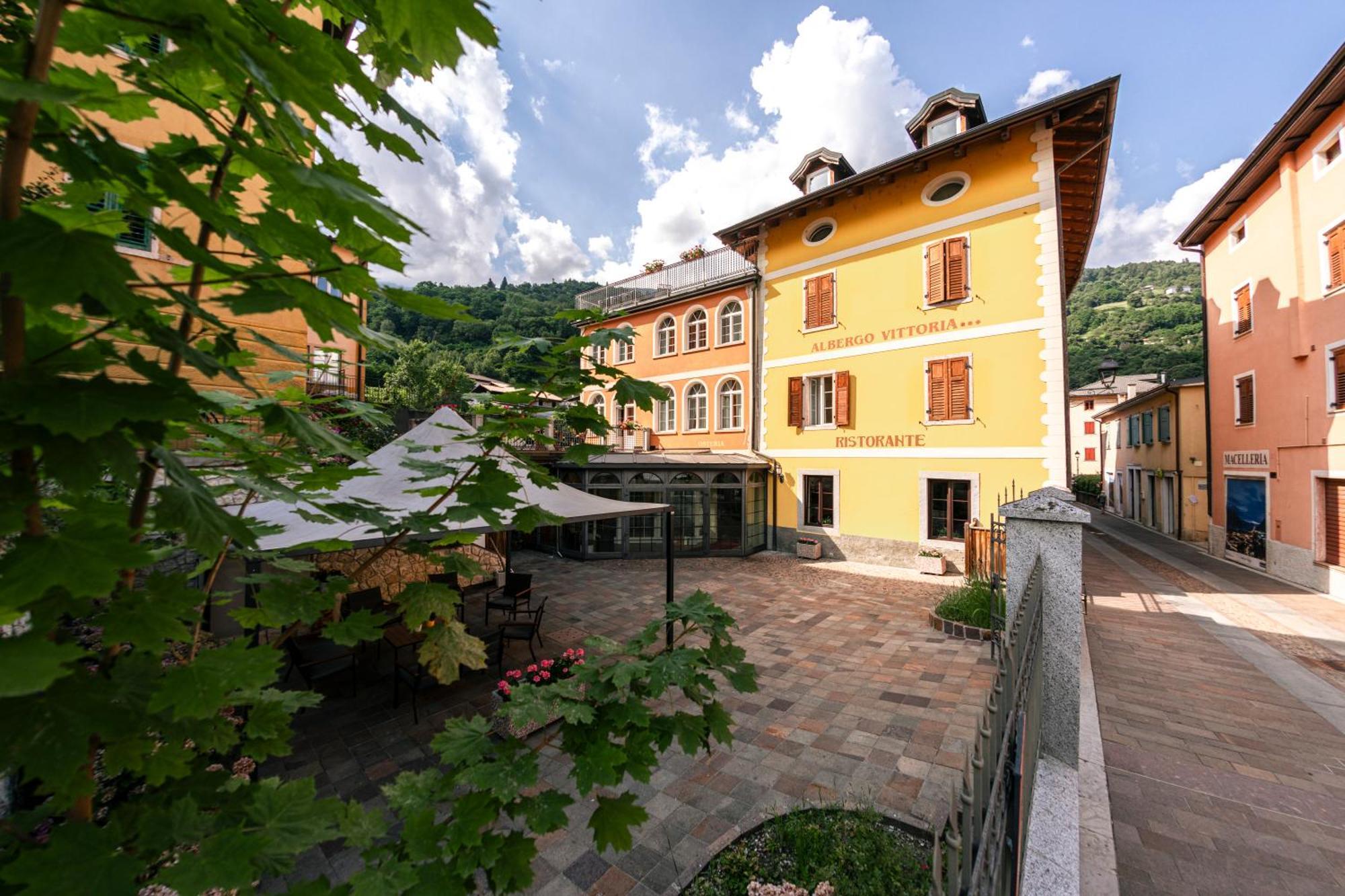 Hotel Vittoria Roncegno Kültér fotó