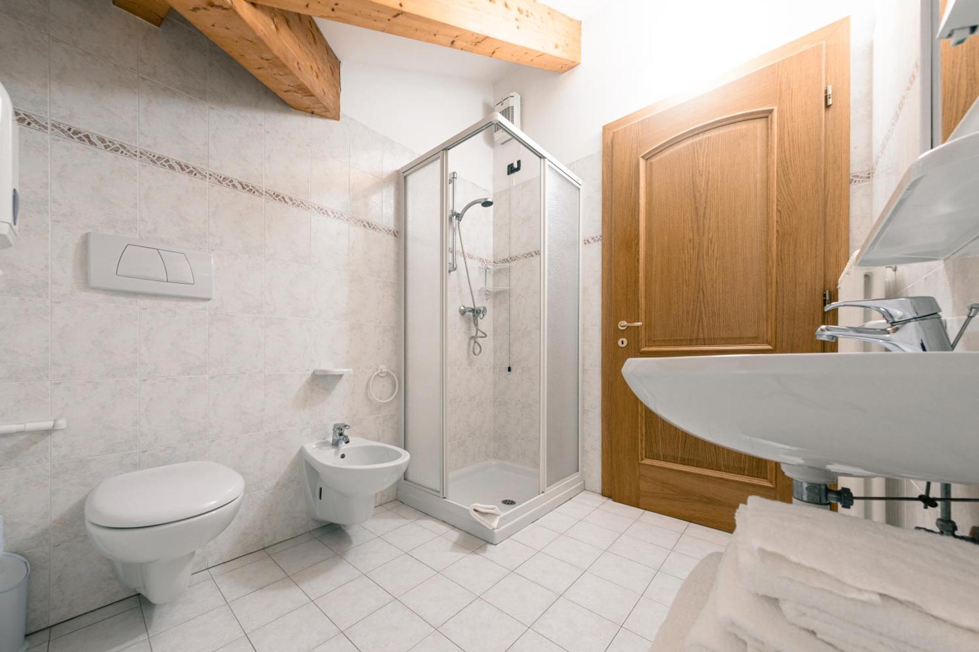 Hotel Vittoria Roncegno Kültér fotó